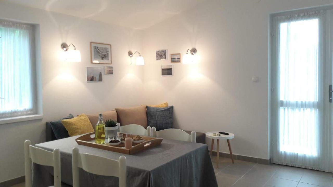 Apartman Kursar Srima Ngoại thất bức ảnh